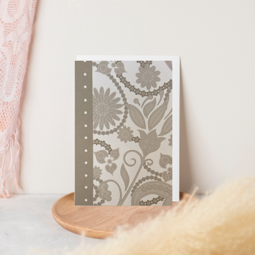 Taupe Retro Flowers Card (6x4")